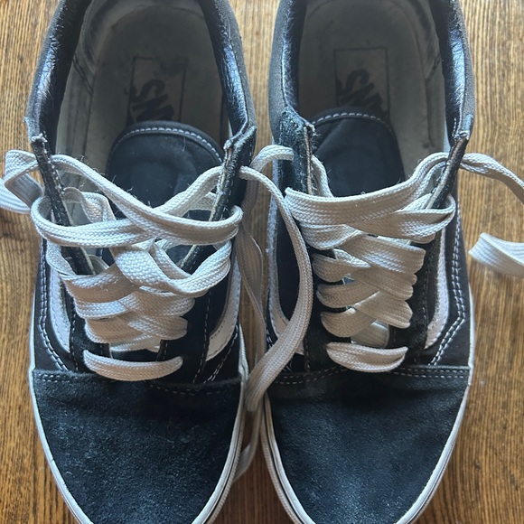 Vans Old Skool Skate Shoes - Picture 3 of 7